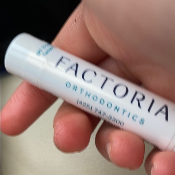 CHAPSTICK MINT 😻😻😻😻 - Picture 5 of 5